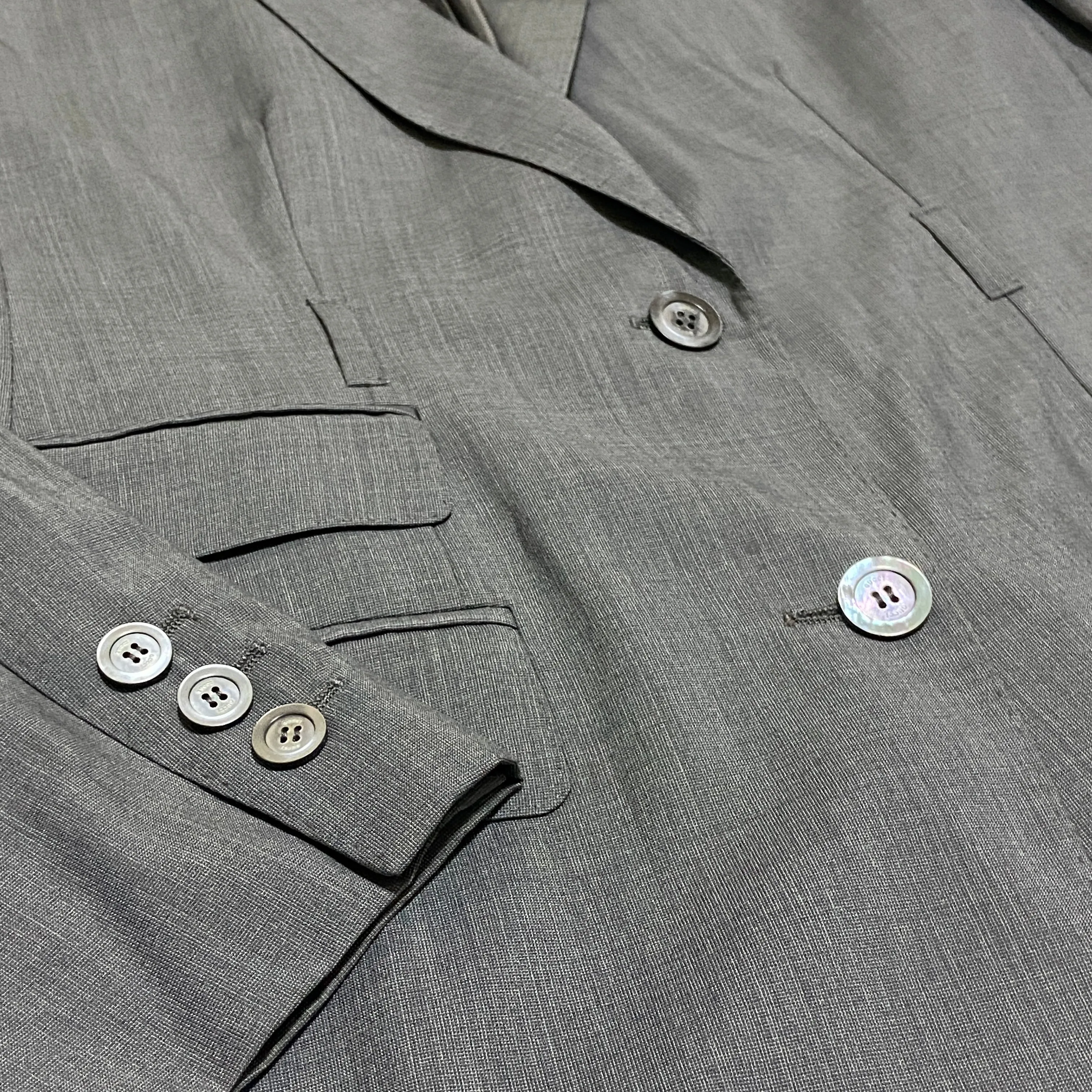 Gucci 1999 grey wool suit with belt holster 42